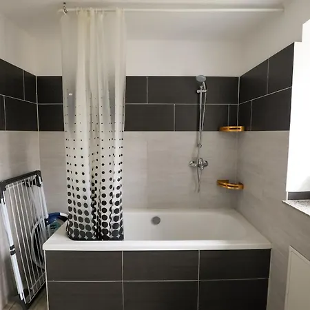 Große In Apartment *