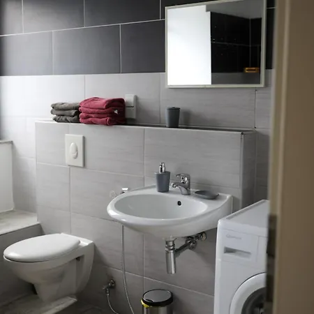 Große In Apartment *