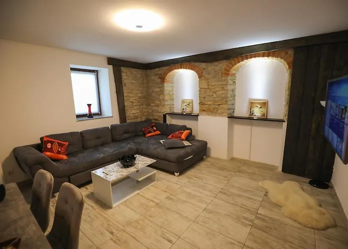 Große In Apartment *